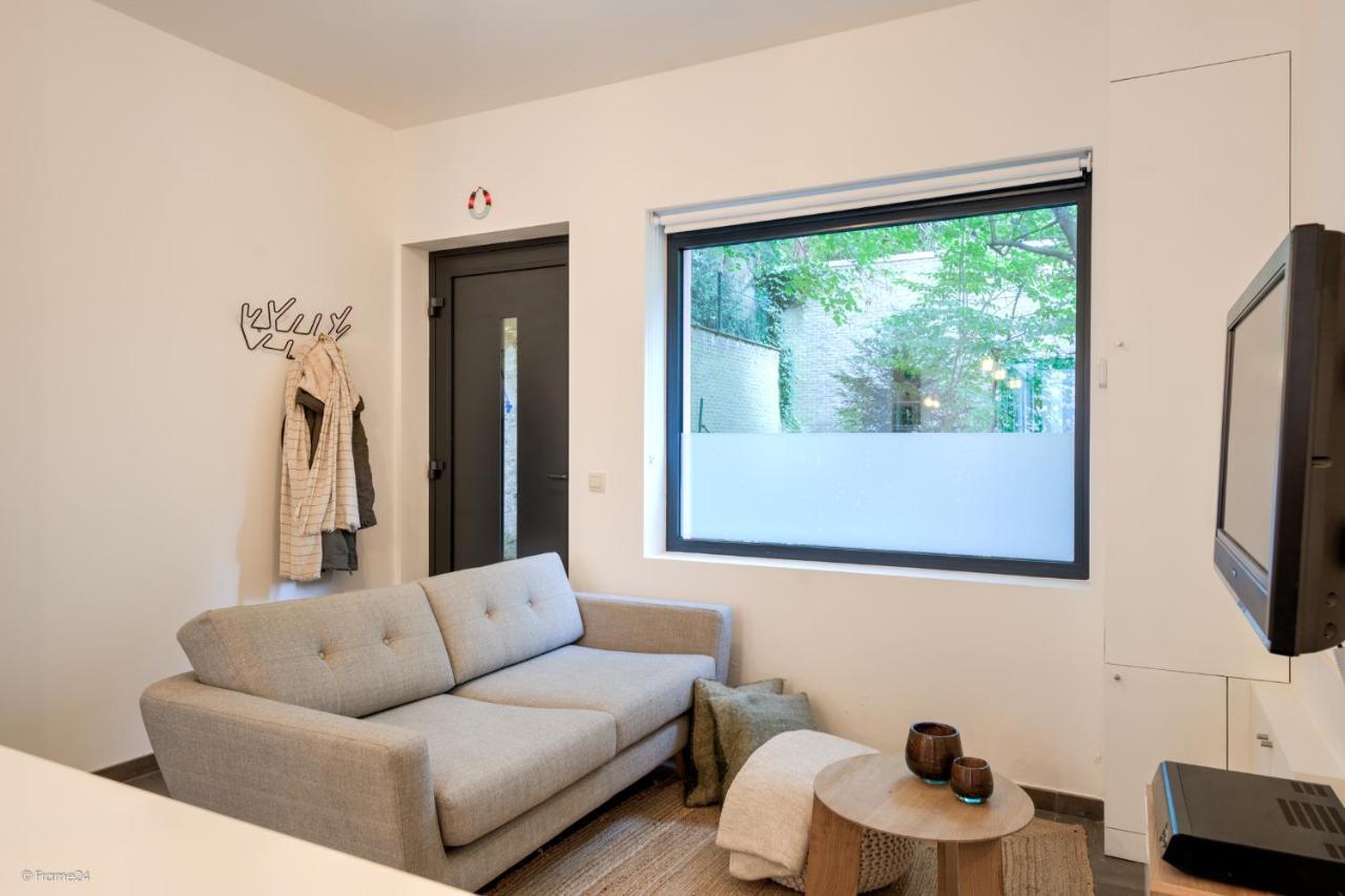 Stylishly Furnished Private Home In A Vibrant Area Anversa Esterno foto