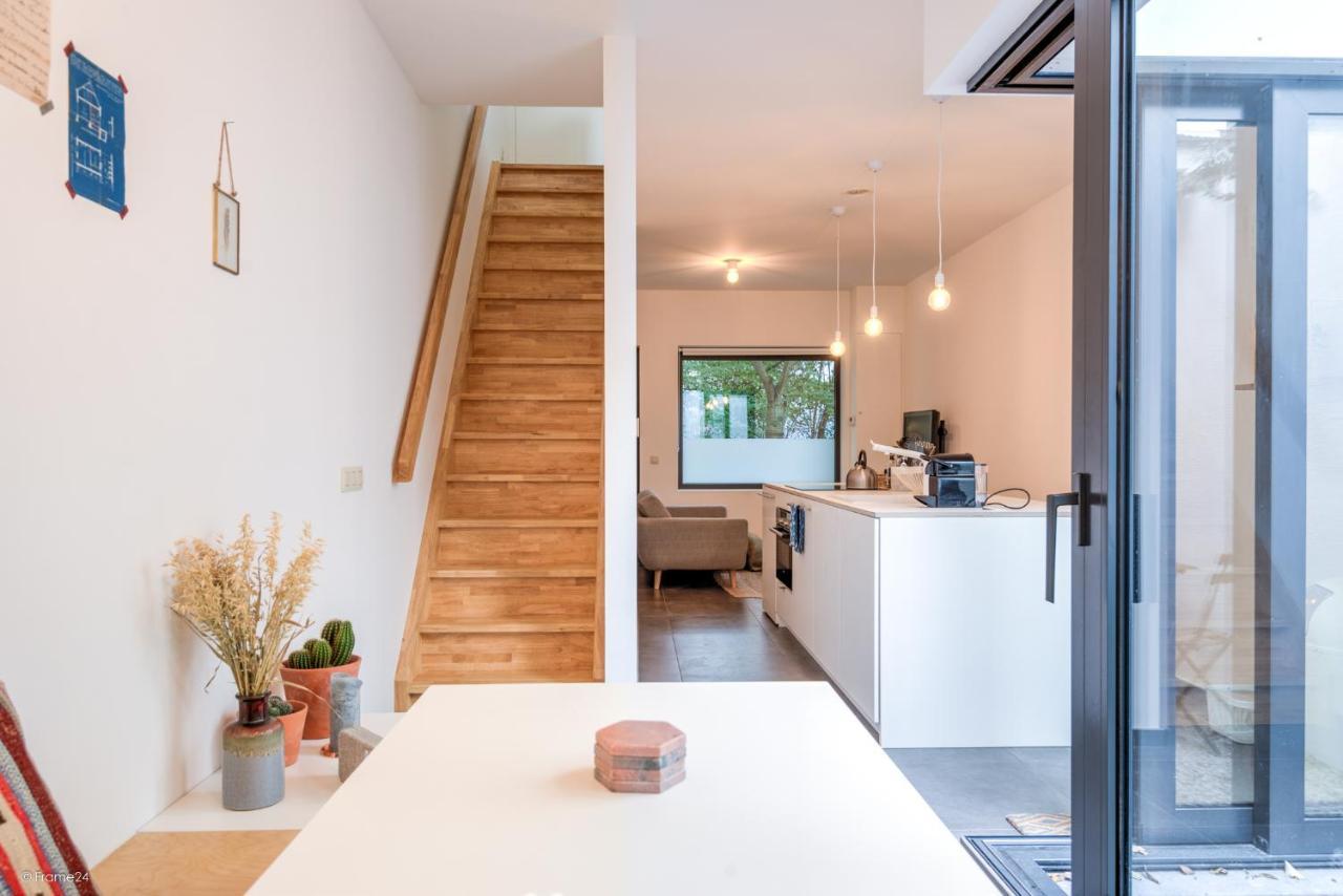 Stylishly Furnished Private Home In A Vibrant Area Anversa Esterno foto