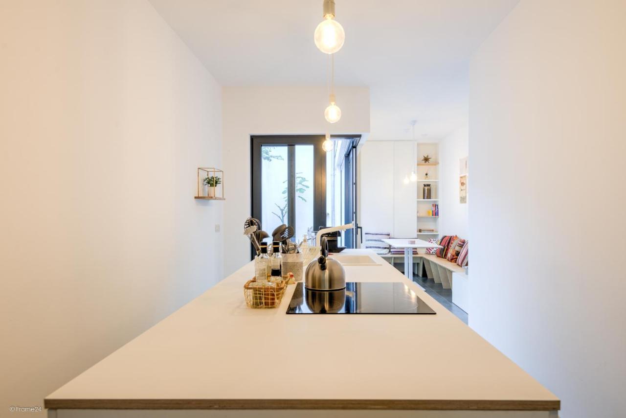 Stylishly Furnished Private Home In A Vibrant Area Anversa Esterno foto